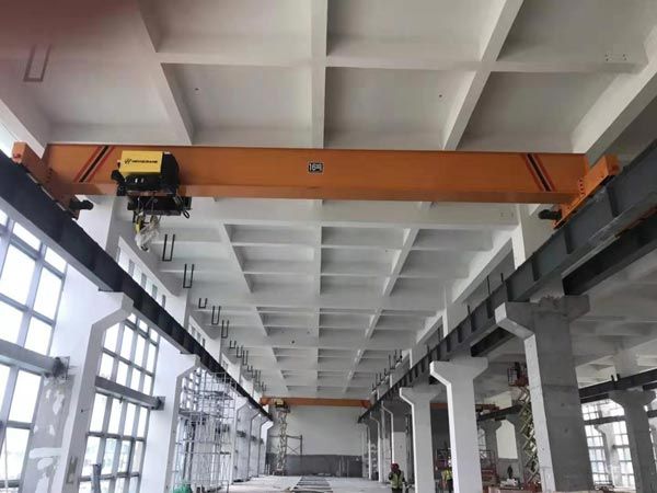 European style single beam crane